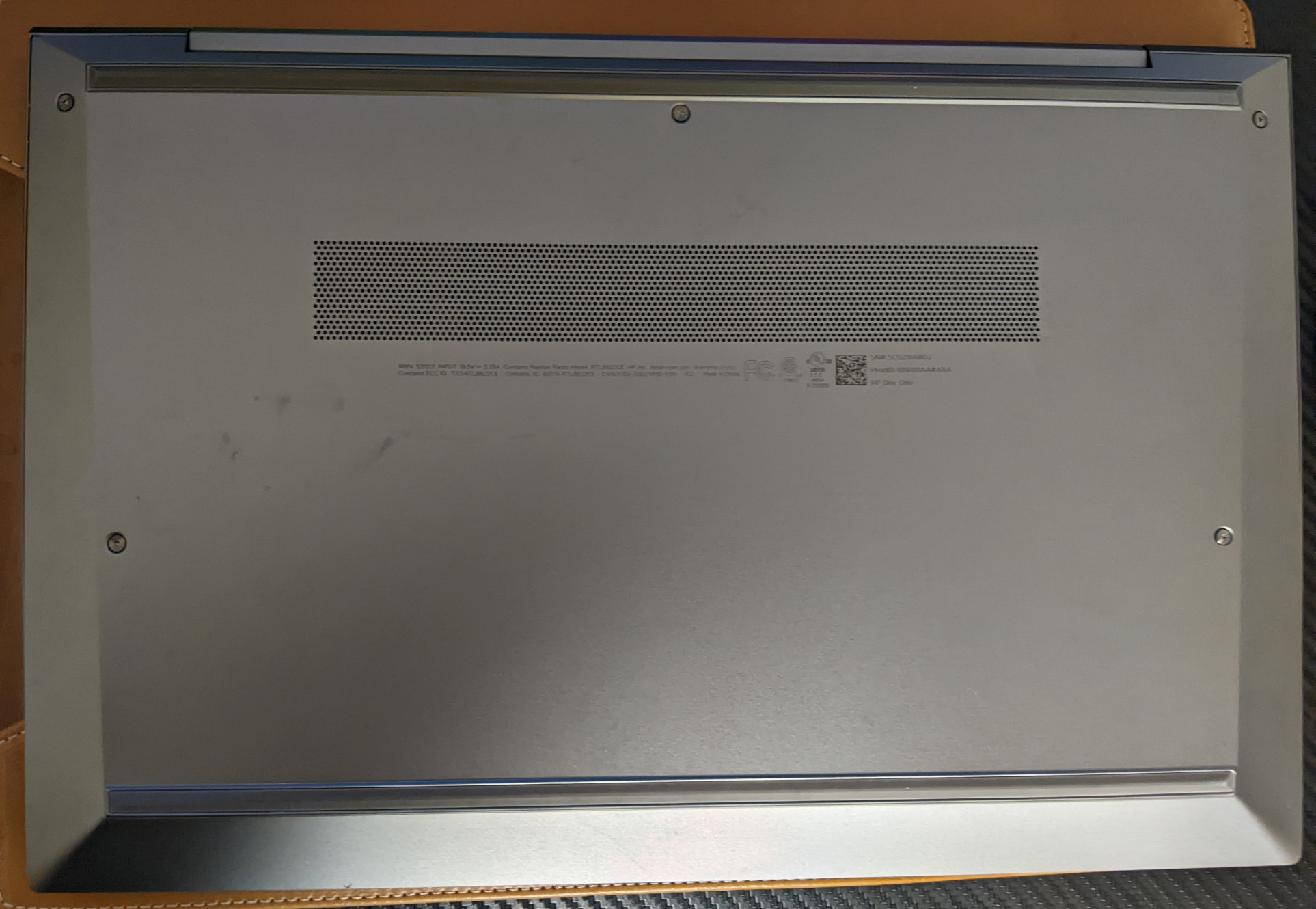 hp dev one bottom