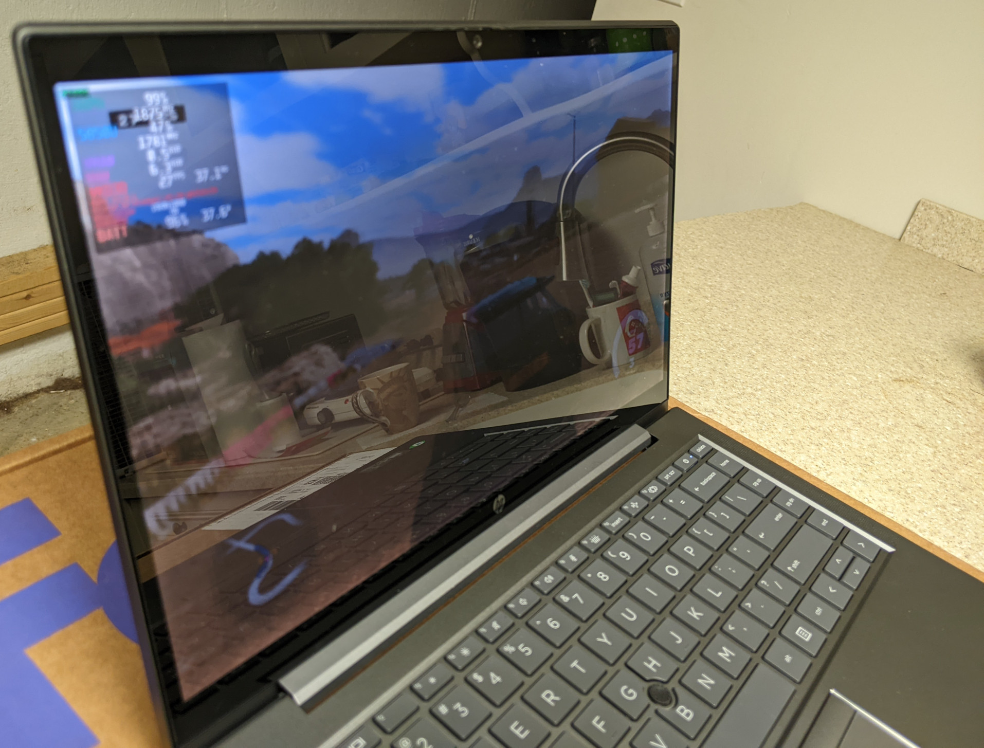 hp dev one screen glare left side