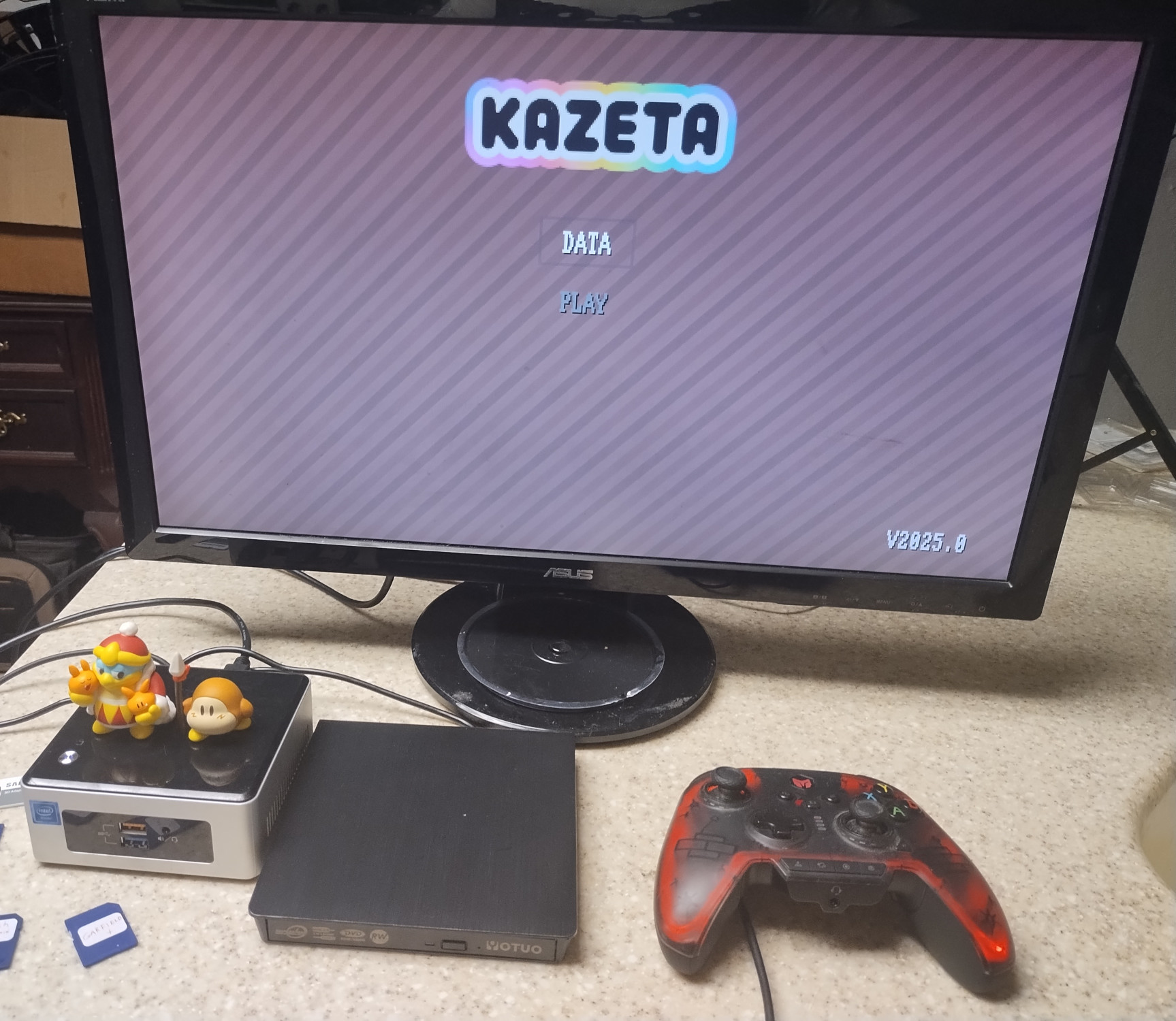 Testing Kazeta with a portable DVD drive