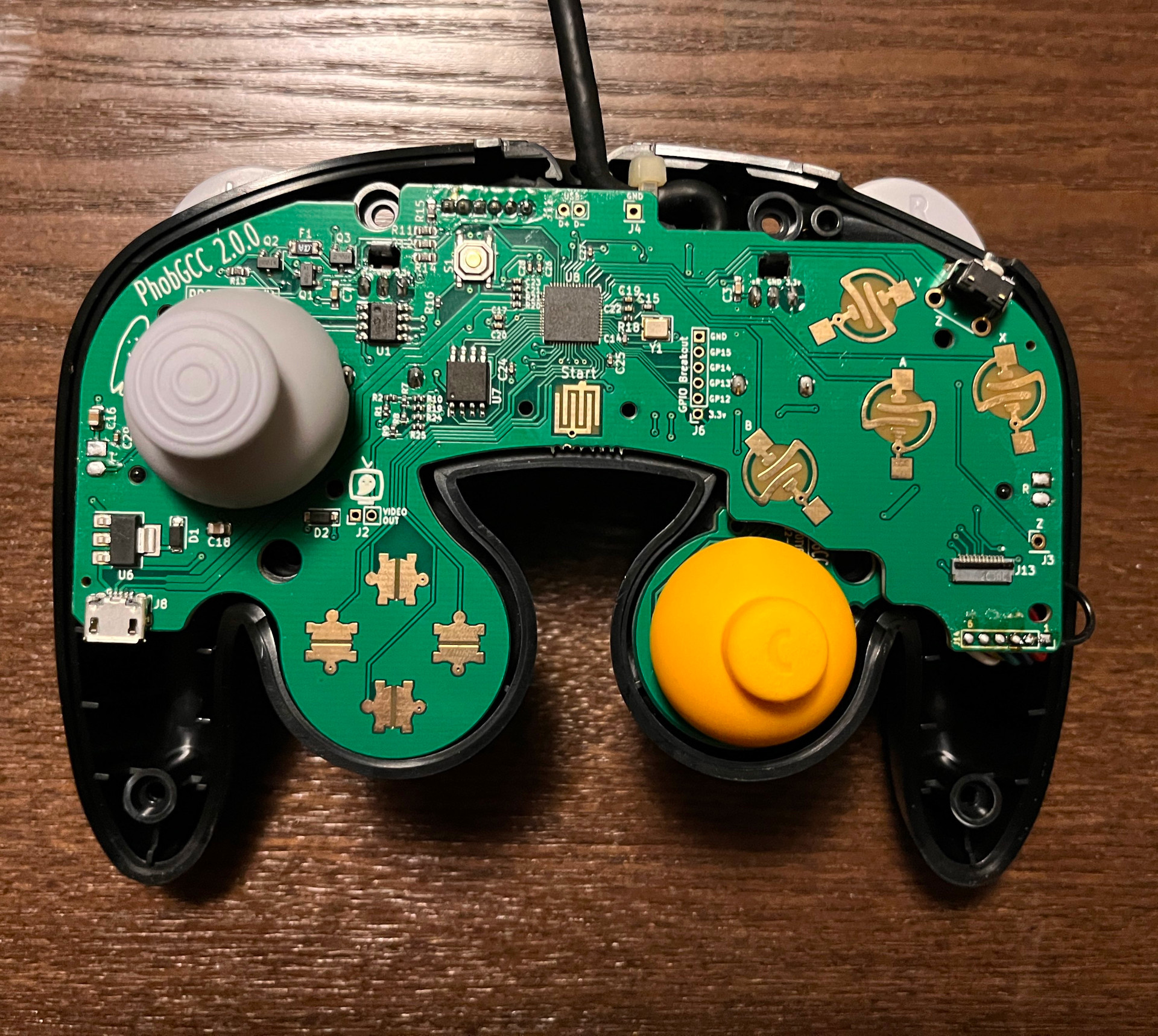 PhobGCC 2.0.2 Makes Firmware Updating Easier, Connection to C-Stick More Reliable