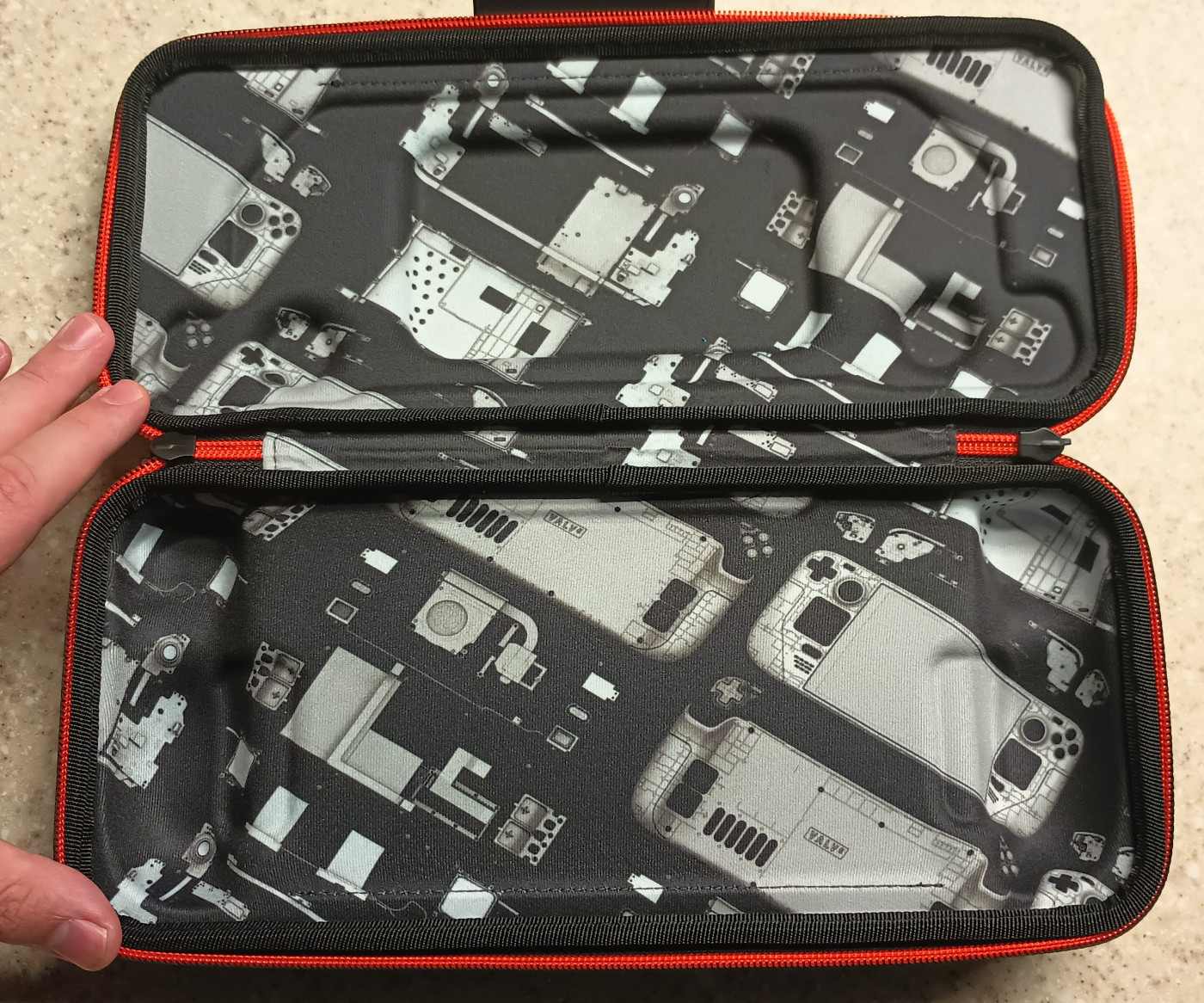 Steam Deck OLED LE - inside the liner