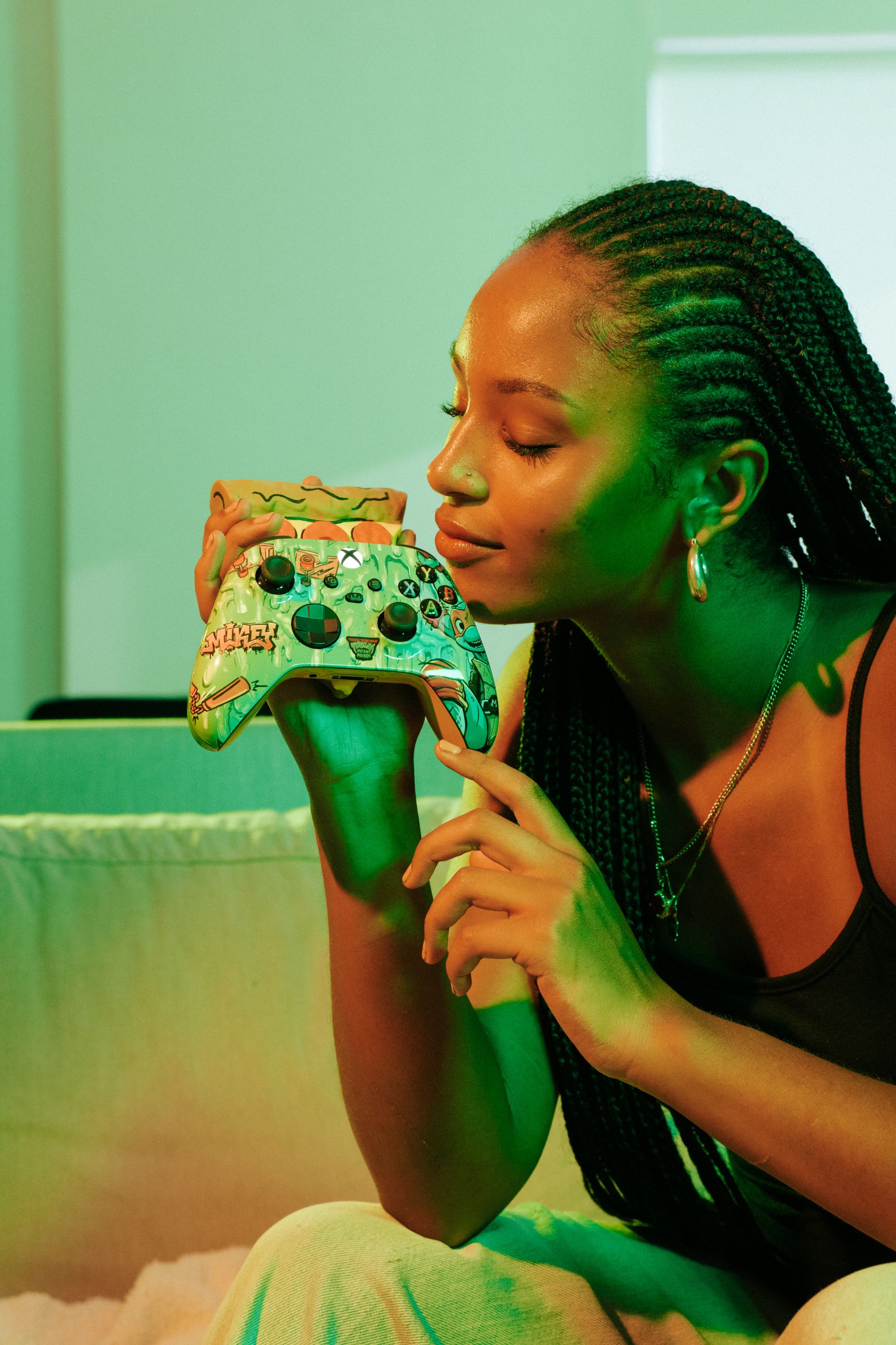 Smelling TMNT Xbox controller